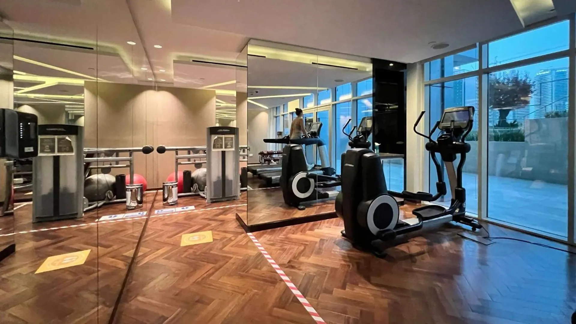 Stylish Studio In Business Bay Close To Burj Khal Dubai