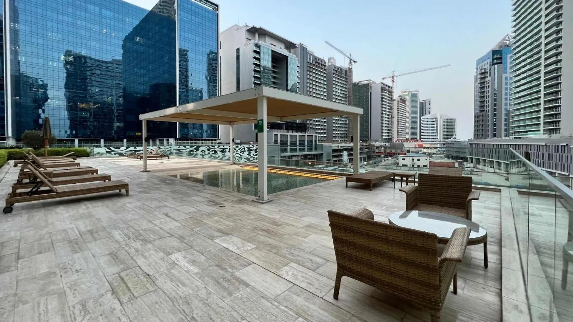 Stylish Studio In Business Bay Close To Burj Khal Dubai