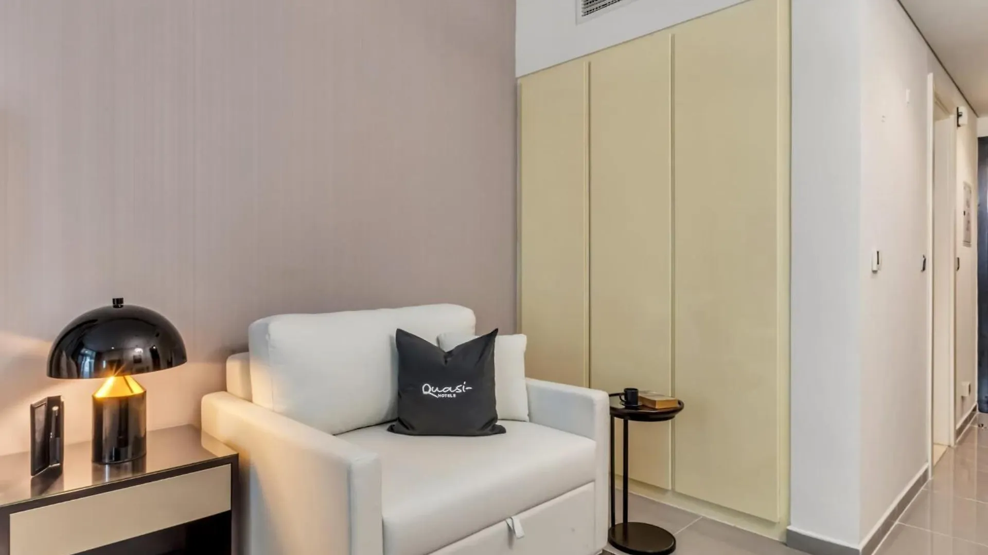 Stylish Studio In Business Bay Close To Burj Khal Dubai